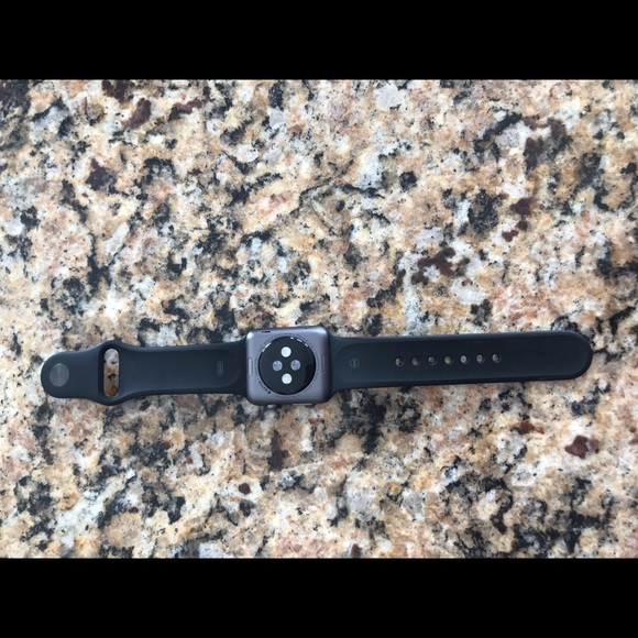 Apple sports watch 7000 series - Picture 3 of 6